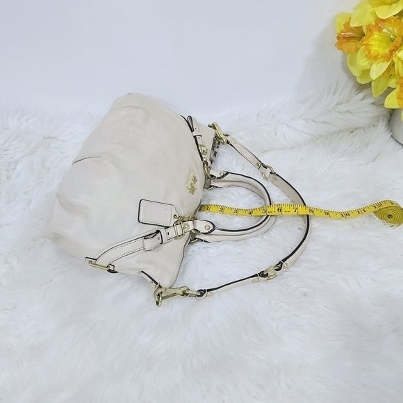 Coach Maddison Cream Leather used - Picture 7 of 16